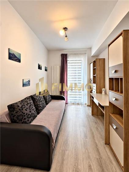 Apartament cu 3 camere decomandat, mobilat în Est