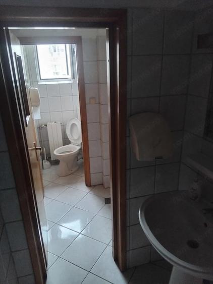 Spațiu comercial, de 75 mp, în Ultracentral