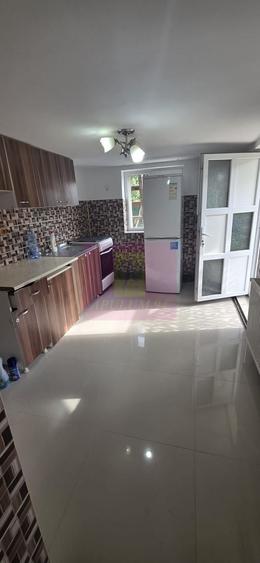 Casă individuală cu 3 camere cu Canalizare în Sud