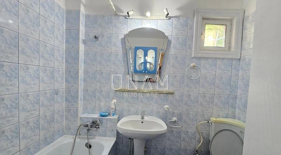 Apartament cu 2 camere decomandat în Triaj