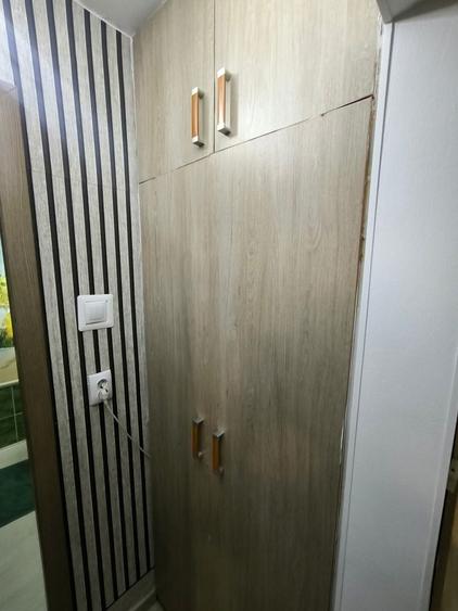 Apartament cu 3 camere decomandat în Între Lacuri