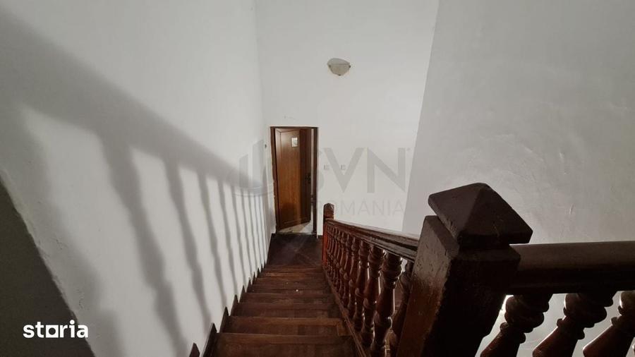 Casă cu 5 camere cu Teren 226 Mp în Victoriei