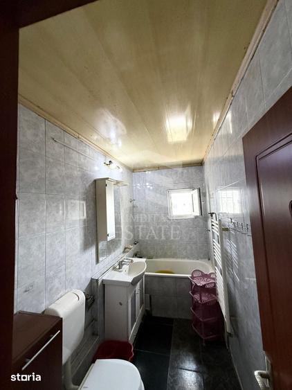 Apartament cu 4 camere decomandat în Colentina