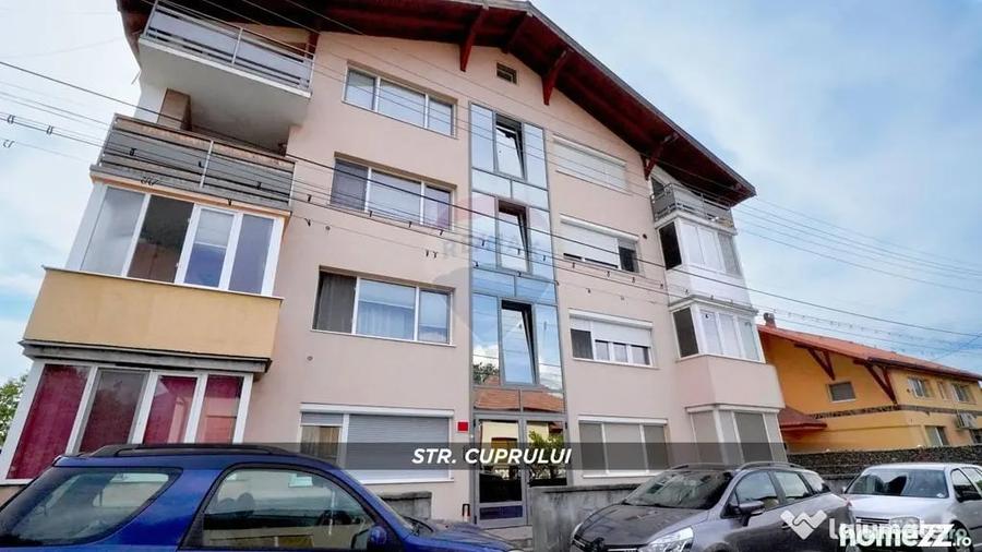 Apartament cu 3 camere decomandat în Central