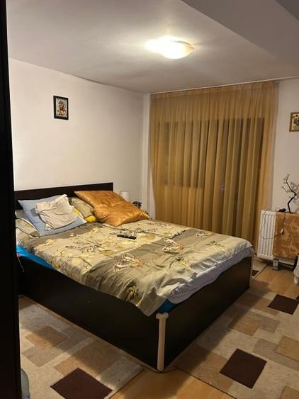 Casă individuală cu 5 camere cu Canalizare în Central
