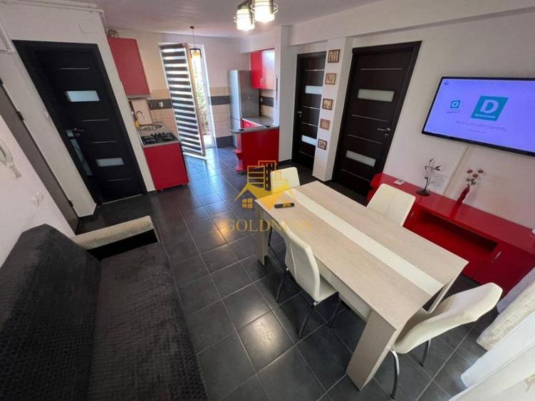 Apartament cu 3 camere semidecomandat, mobilat în Bună Ziua