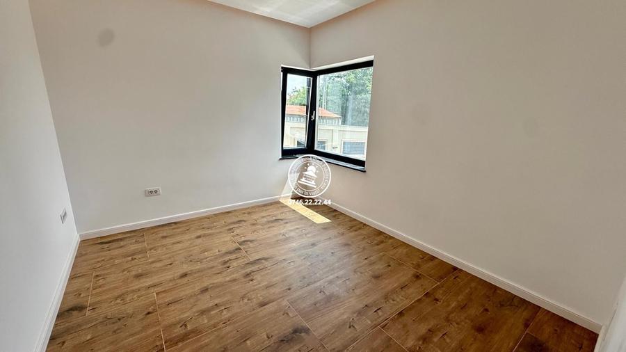 Casă cu 5 camere cu Teren 400 Mp în Valea Lupului