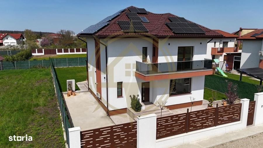 Casă cu 4 camere în Săftica