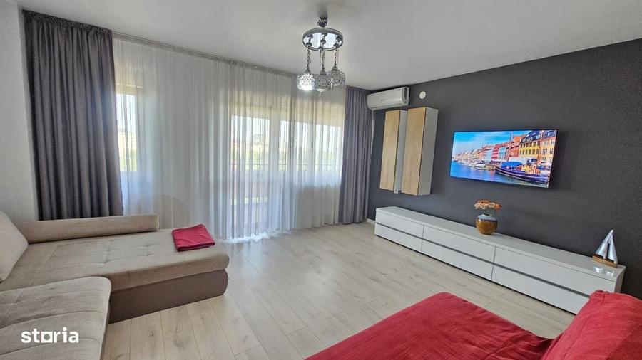 Apartament cu 3 camere decomandat în Central