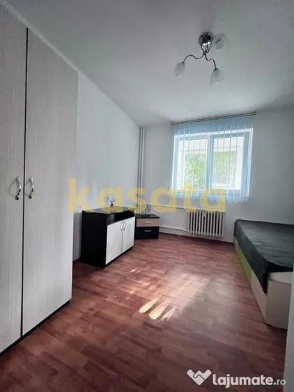 Apartament cu 3 camere semidecomandat în Crângași