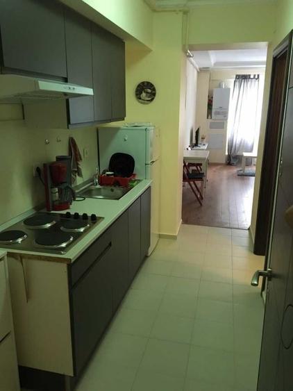 Garsonieră decomandată în Central