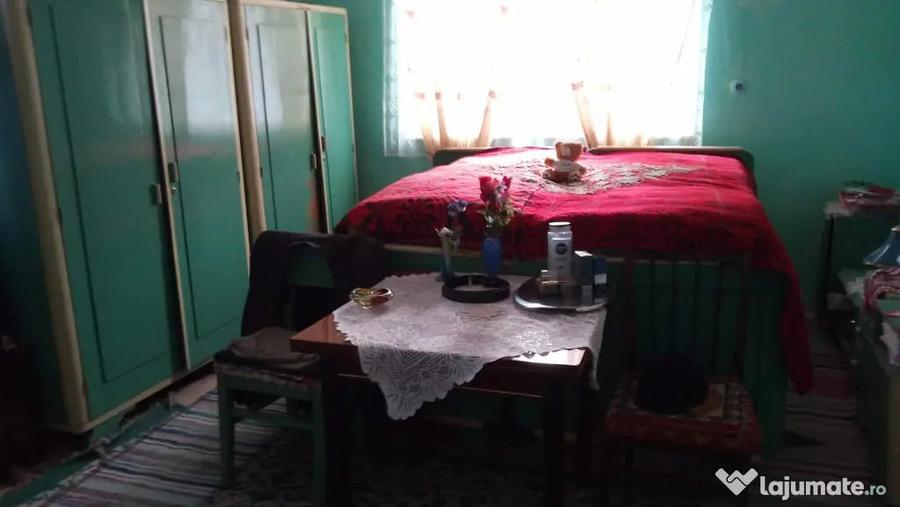 Casă cu 3 camere în Fântânele