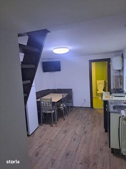 Casă cu 3 camere cu Teren 44 Mp în Obor
