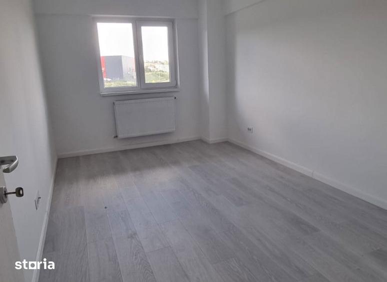 Apartament cu 2 camere decomandat în Bârnova