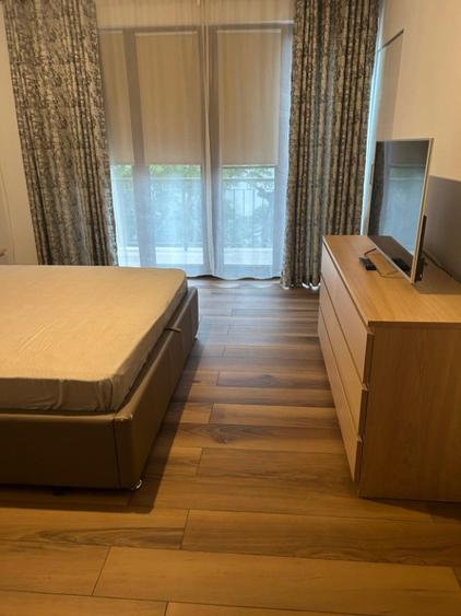 Casă cu 5 camere cu Teren 221 Mp în Obor