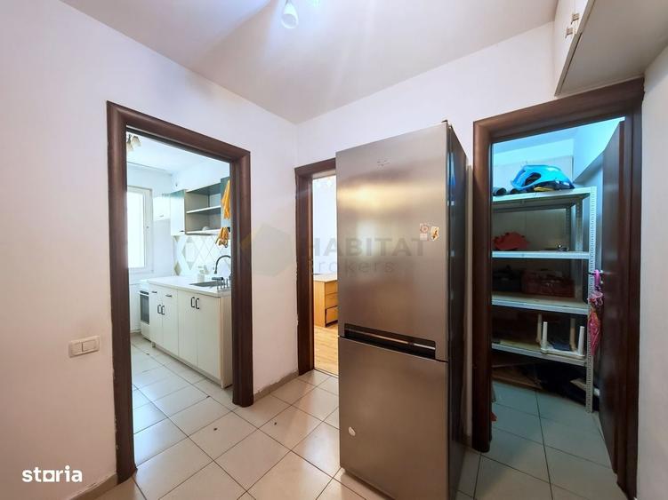 Apartament cu 3 camere semidecomandat în Titan