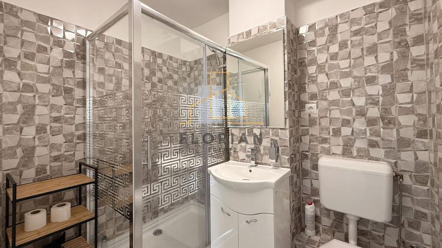 Apartament cu 2 camere decomandat, mobilat în Central