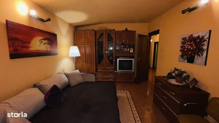 Casă cu 4 camere cu Teren 180 Mp în Dămăroaia
