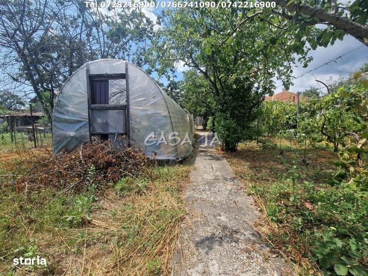 Casă cu 3 camere în Sănătești