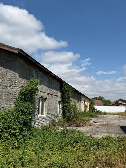 Teren de 4000 mp, în Bârsești