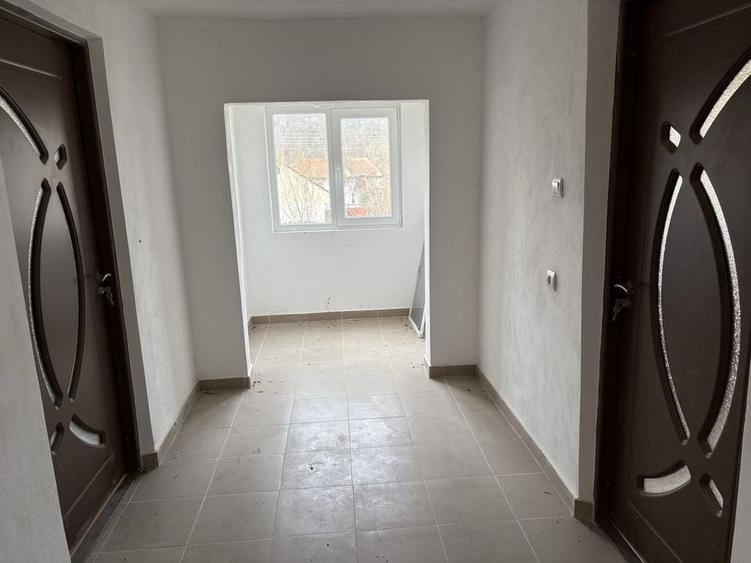 Casă cu 3 camere în Greci