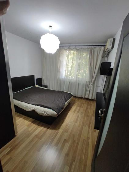 Apartament cu 2 camere semidecomandat în Costin Georgian