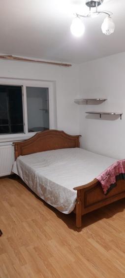 Apartament cu 2 camere decomandat în E3