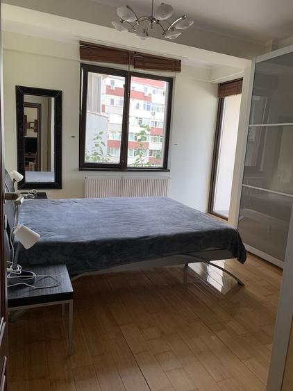 Apartament cu 3 camere în Dorobanți