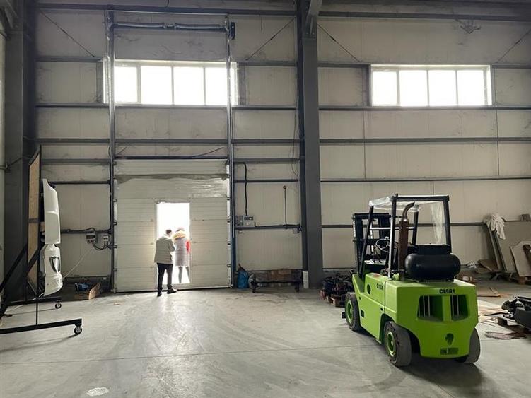 Spațiu industrial, de 760 mp, în Ștefăneștii de Jos