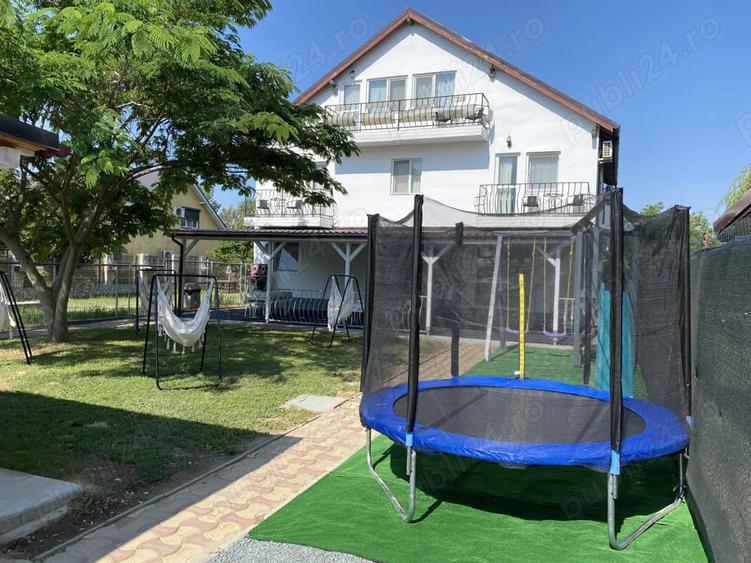 Casă cu 6 camere cu Teren 1000 Mp în Nord