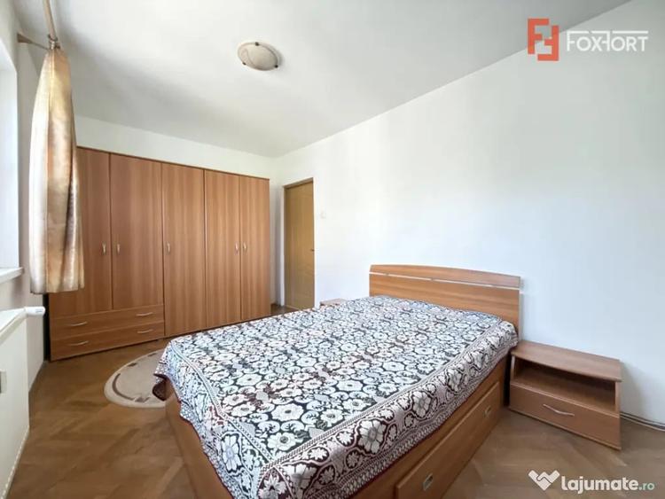 Apartament cu 3 camere semidecomandat în Dacia