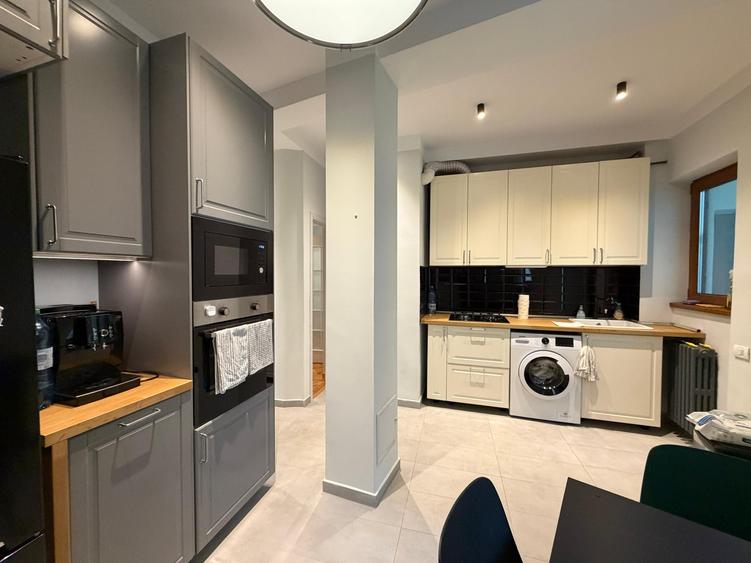 Apartament cu 2 camere semidecomandat, mobilat în Calea Victoriei