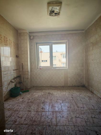Oportunitate de renovare! 2 camere, 53 mp, etaj 3/4, loc de parcare - 1