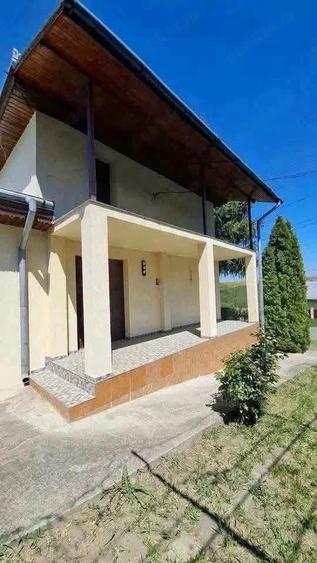 Casă cu Teren 864 Mp în Central