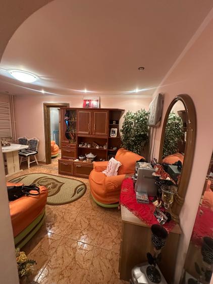 Apartament cu 2 camere semidecomandat, mobilat în Gheorghe Lazăr