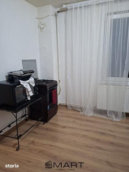 Apartament cu 4 camere decomandat în Feldioara