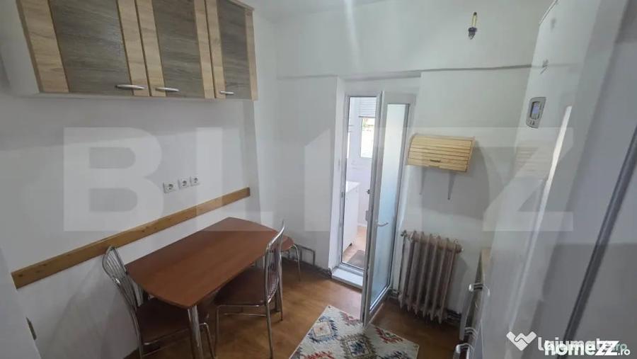 Apartament cu 2 camere decomandat în Industrială