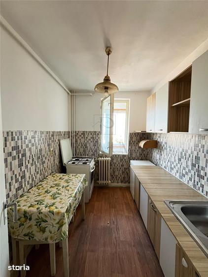 Apartament cu 2 camere semidecomandat, mobilat în Circumvalațiunii