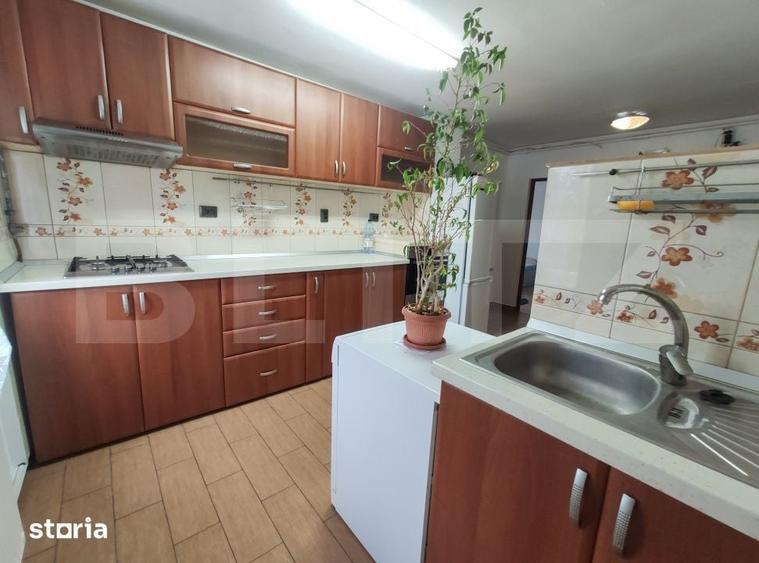 Apartament cu 3 camere decomandat în Central
