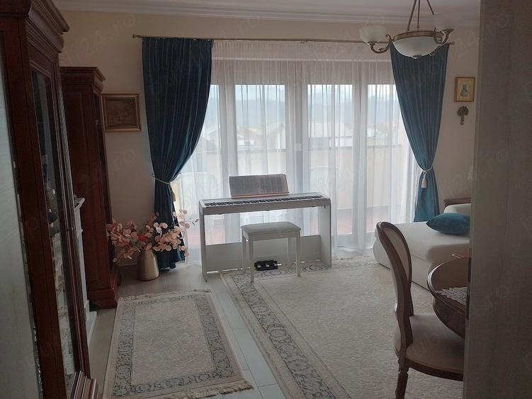 Apartament cu 3 camere decomandat în Vest