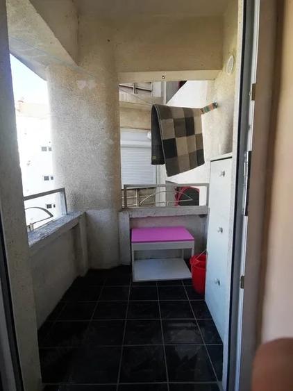 Garsonieră decomandată în UTA