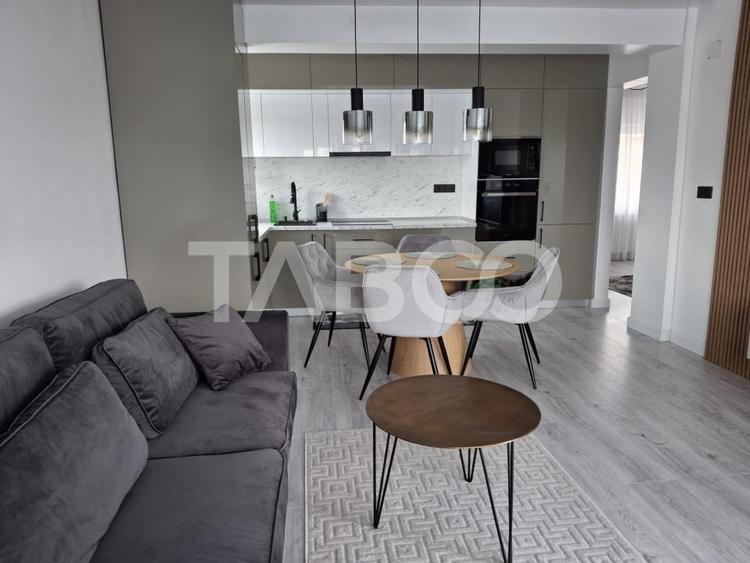 Apartament de vanzare 3 camere 63mpu decomandat zona Selimbar Sibiu - 1
