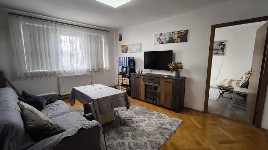 Apartament cu 2 camere semidecomandat în Dacia