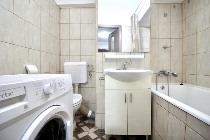 Apartament cu 3 camere, mobilat în Bucur Obor