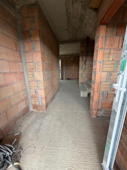Casă individuală cu 4 camere cu Teren 689 Mp în Ampoi 3