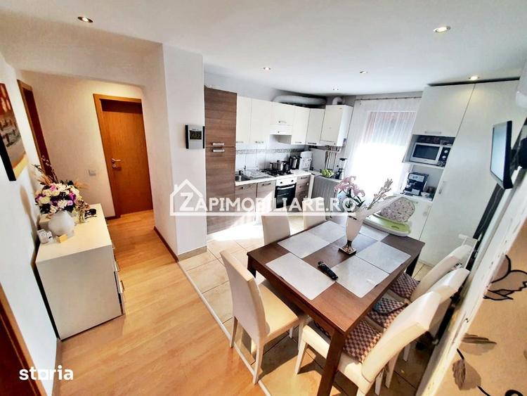Apartament cu 3 camere decomandat în Mureșeni