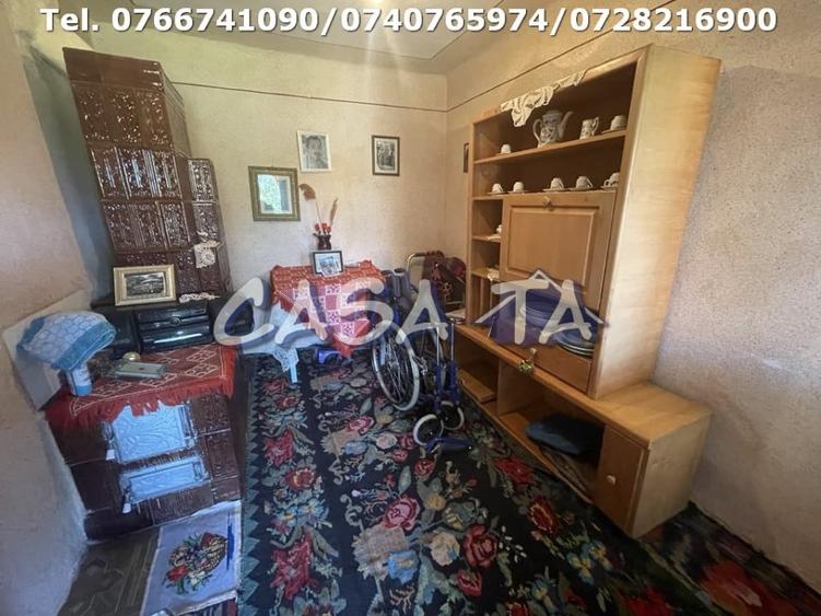 Casă individuală cu 4 camere cu Canalizare în Runcu
