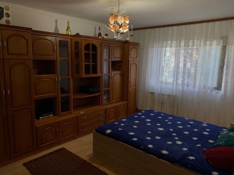Garsonieră decomandată în Sud
