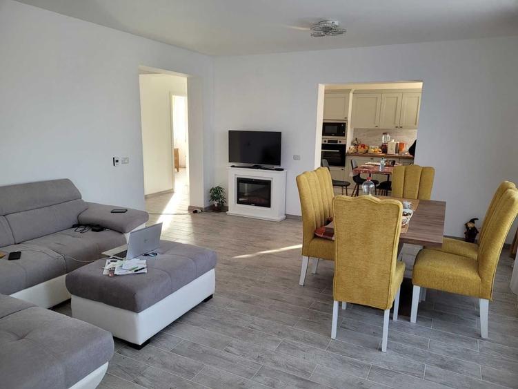 Proprietar vand Casa pe parter - 3