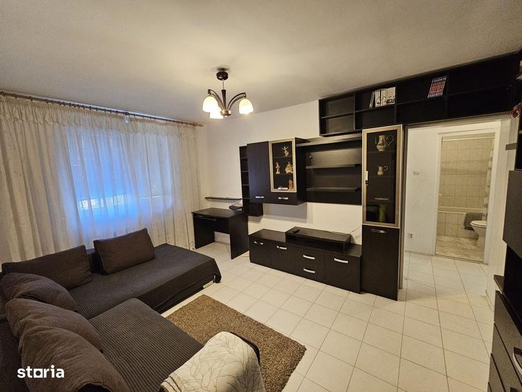 Apartament cu 3 camere în Baba Novac